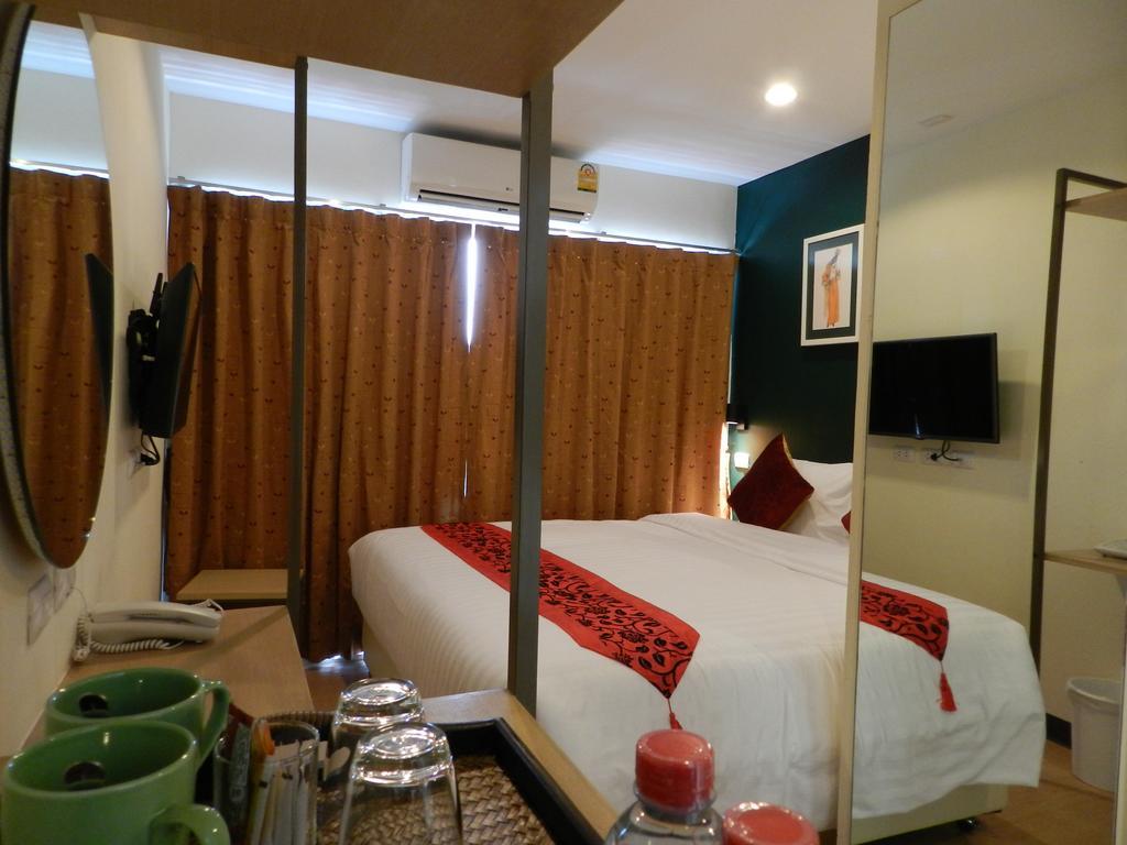 Klean Residence Hotel Банкок Екстериор снимка